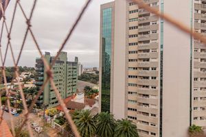 Image 6 - 891895