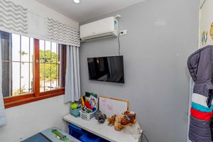 Image 13 - 891912