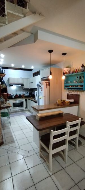Image 1 - 891912