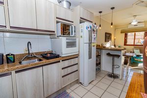 Image 28 - 891912