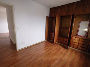 Image 13 - 891918