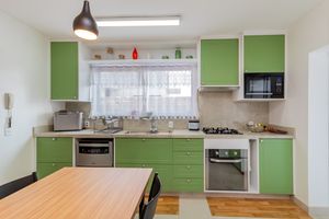 Image 15 - 891919