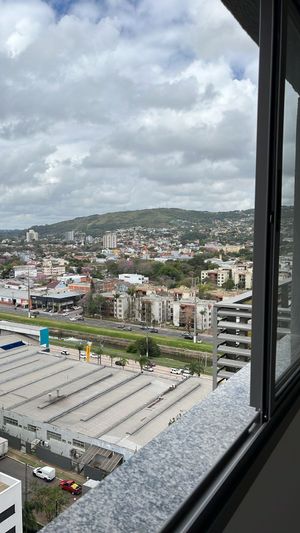 Image 6 - 891925