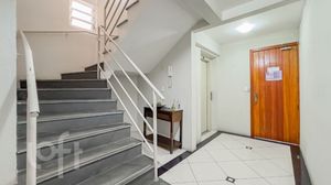Image 27 - 891930