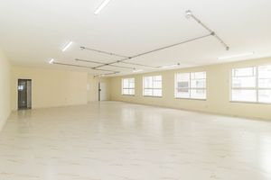 Image 1 - 891932