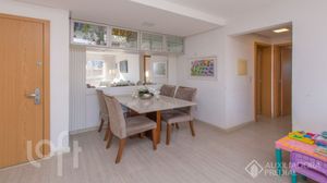 Image 3 - 891934