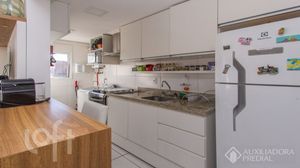 Image 7 - 891934