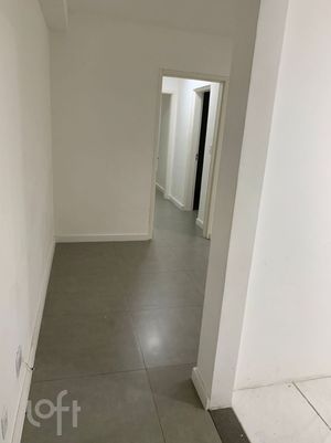 Image 10 - 891936