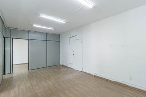 Image 14 - 891943