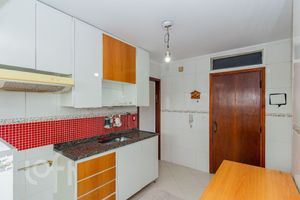 Image 21 - 891963