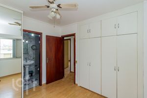 Image 13 - 891963