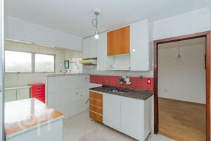 Image 19 - 891963