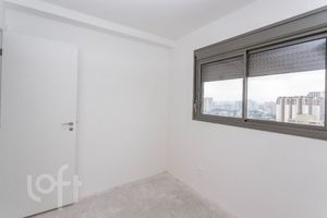 Image 5 - 891985