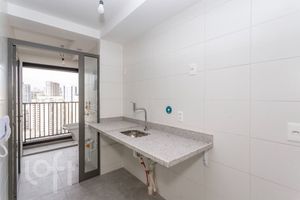 Image 31 - 891985