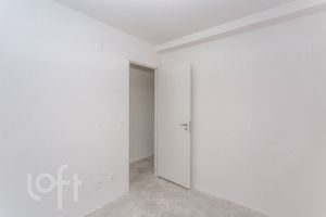 Image 4 - 891985