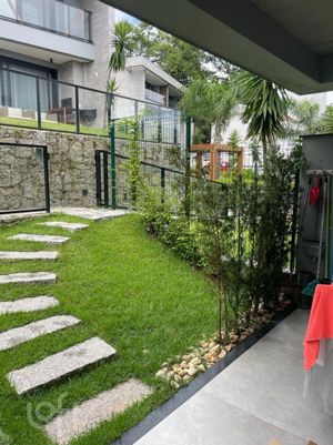 Image 8 - 892034