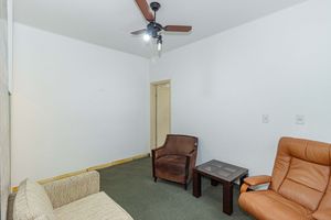 Image 42 - 892036