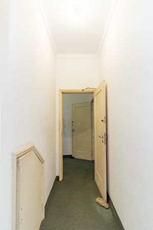 Image 45 - 892036
