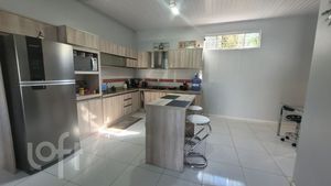 Image 26 - 892037