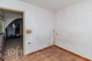 Image 38 - 892038