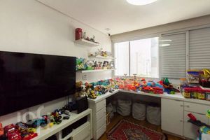 Image 16 - 892042