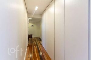 Image 30 - 892042