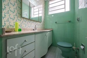 Image 19 - 892043