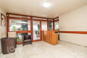 Image 21 - 892064