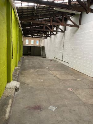 Image 5 - 892103