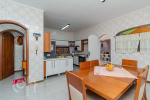 Image 9 - 892119