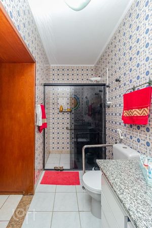 Image 19 - 892119