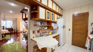 Image 12 - 892131