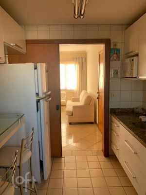 Image 18 - 892143