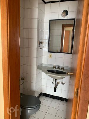 Image 12 - 892143