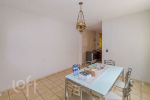 Image 4 - 892166