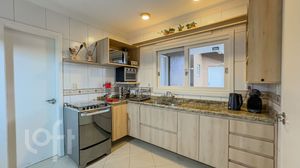 Image 13 - 892175
