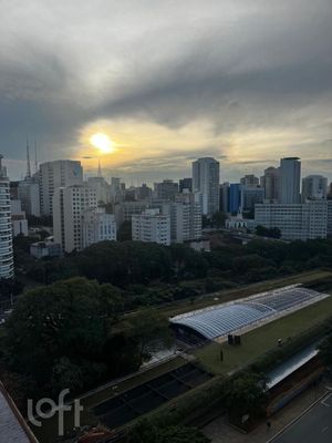 Image 16 - 892194