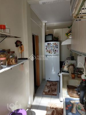 Image 21 - 892198