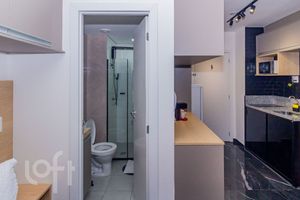 Image 9 - 892203