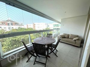 Image 19 - 892206
