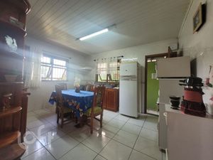 Image 25 - 892208