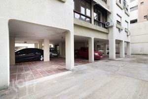 Image 7 - 892215