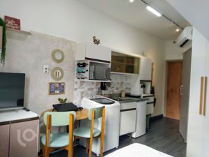 Image 3 - 892216