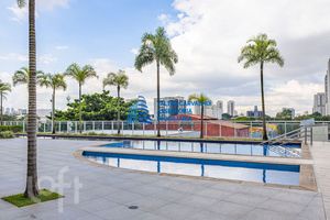 Image 27 - 892218