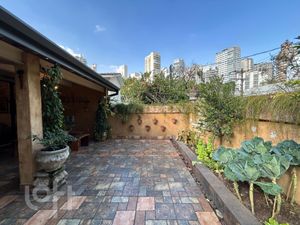 Image 31 - 892221