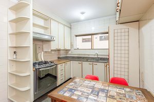 Image 34 - 892229