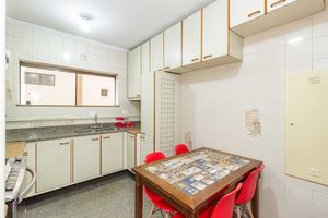 Image 35 - 892229
