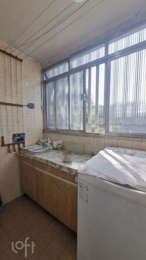 Image 11 - 892231