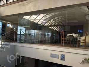 Image 10 - 892242
