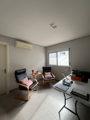 Image 14 - 892244